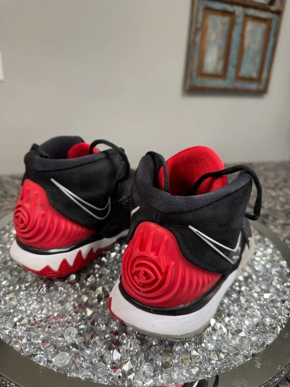 Nike Kyrie 6 bred Black and Red High-Top Basketball Sneakers 6Y